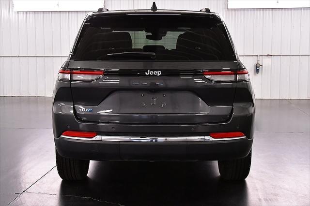 2024 jeep grand cherokee 4xe base