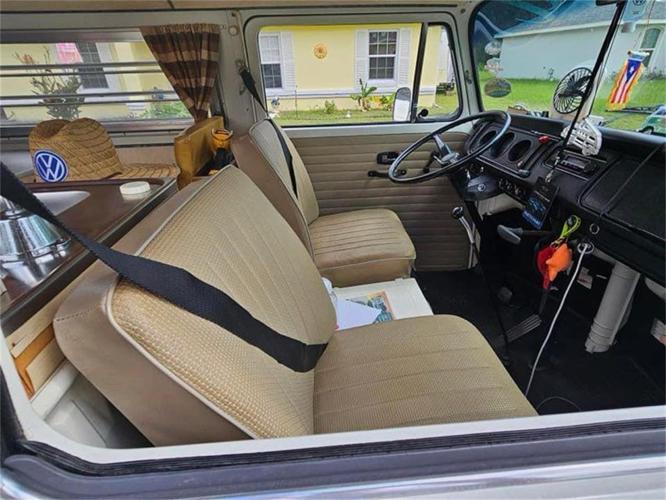1971 volkswagen westfalia camper in hobart, indiana