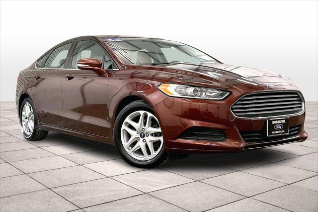 2016 ford fusion se