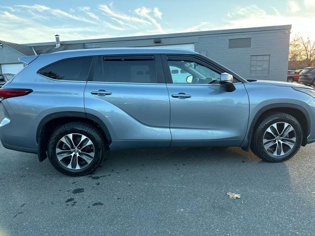 2023 toyota highlander xle