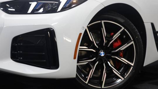 2025 BMW i4