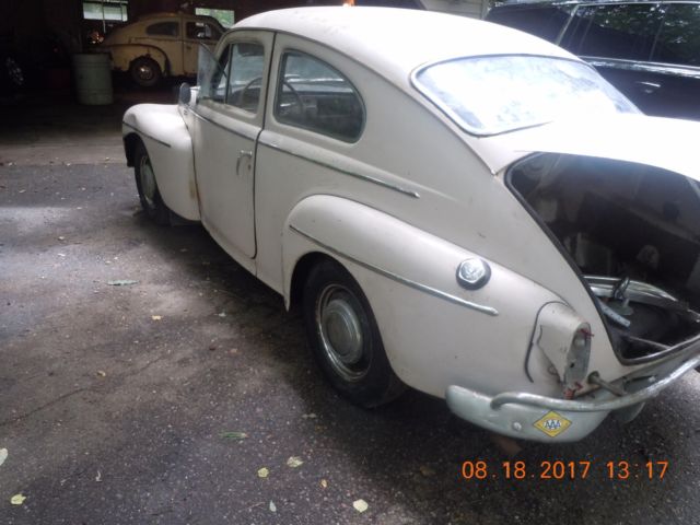 2 volvo 544
