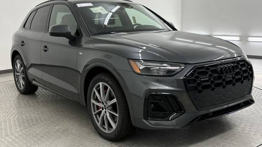 new 2024 audi q5 plug-in hybrid e premium plus s line suv