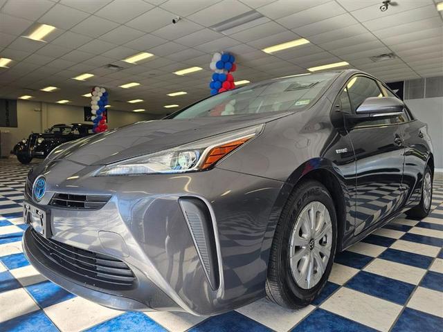 2022 toyota prius l