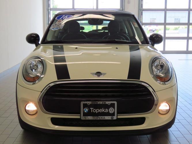 used 2016 mini cooper 2-door hardtop topeka, ks 66611 for sale in topeka, kansas