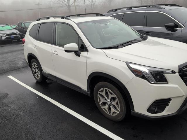 2022 subaru forester premium