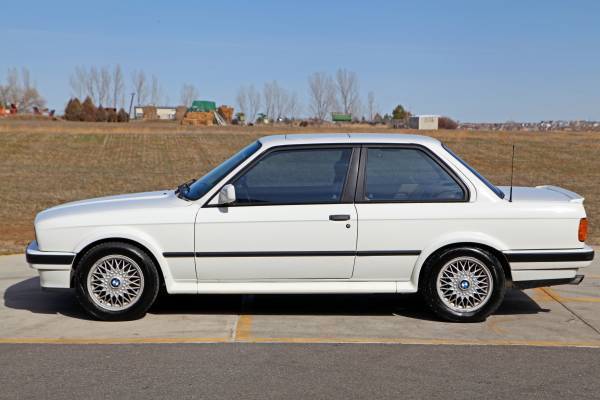 1990 bmw 325ix coupe, 5-speed manual, 4:10 diffs, dinan chip, heated seats