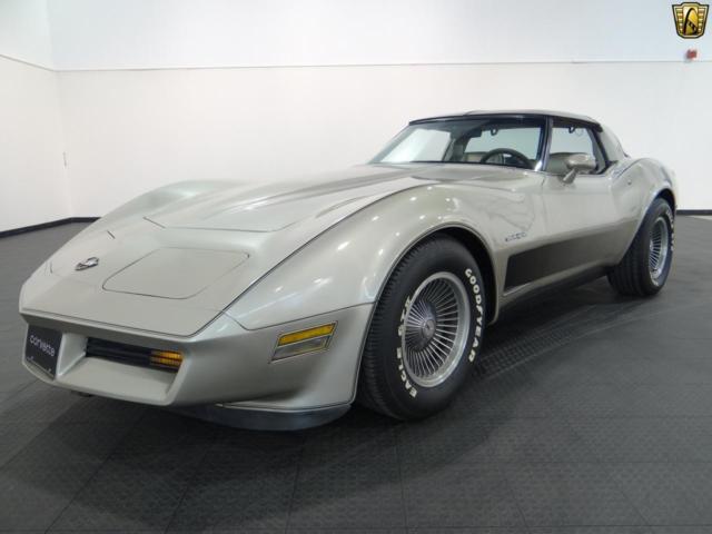1982 chevrolet corvette 34884 miles silver 2dr 5.7l v8 tbi ohv 4-speed automati