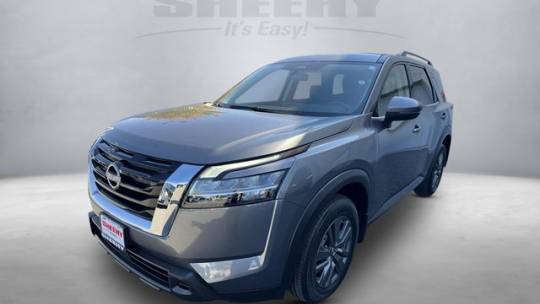 2022 nissan pathfinder sv