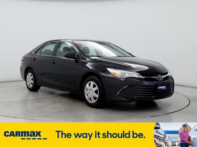 2016 toyota camry le