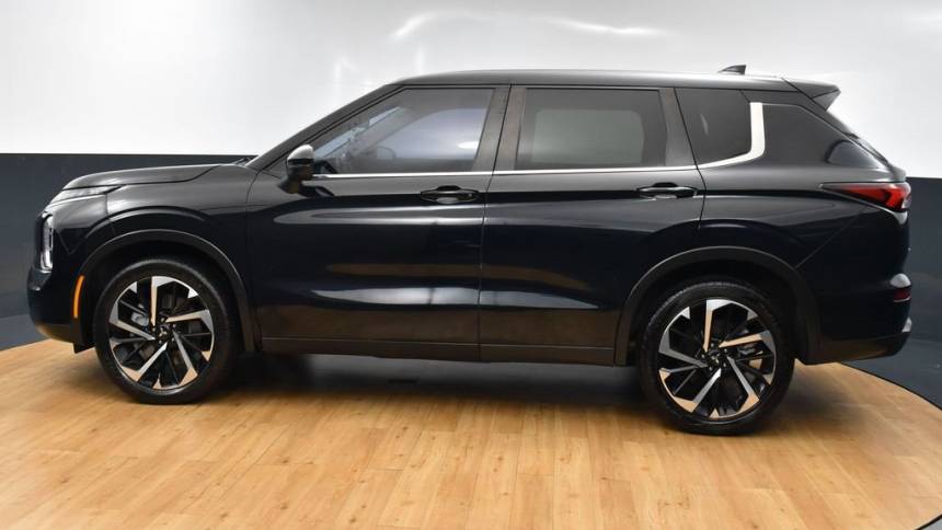 2022 mitsubishi outlander es