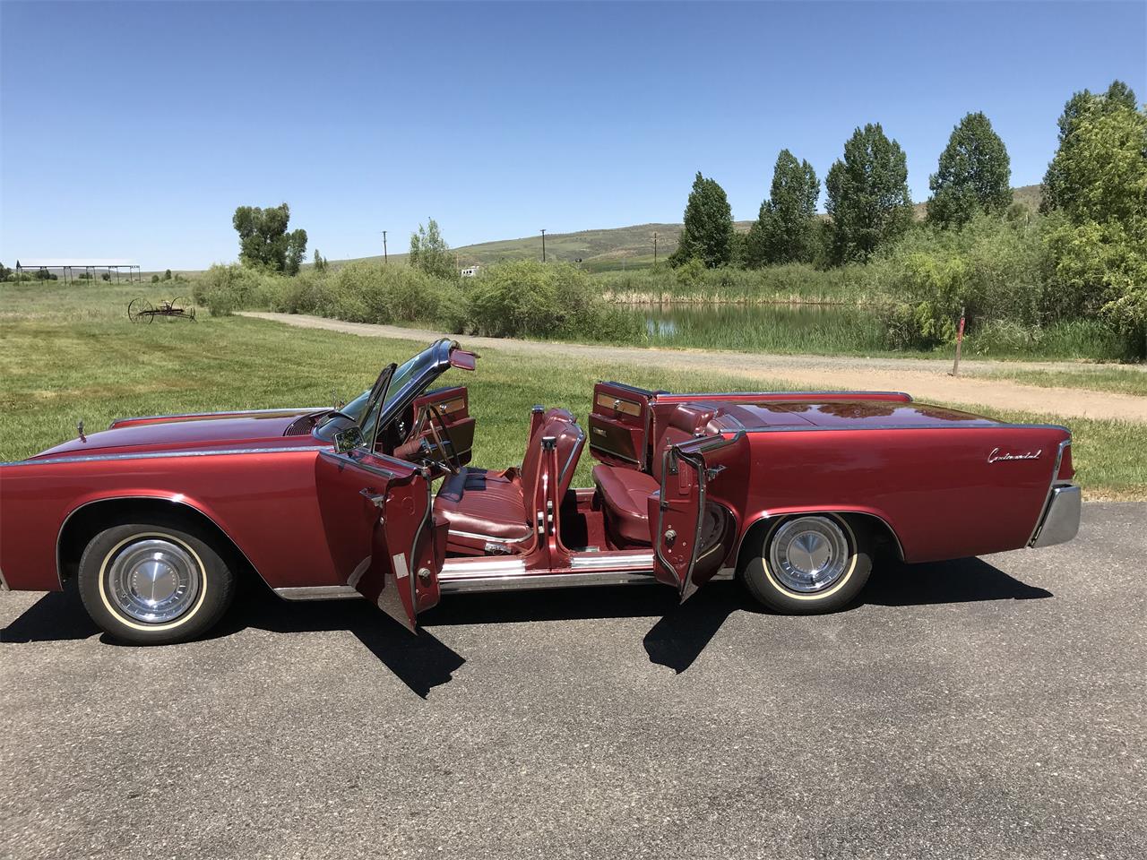 1963 lincoln continental