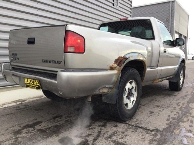 used 2000 chevrolet s10 pickup ls marshall, mn 56258 for sale in marshall, minnesota