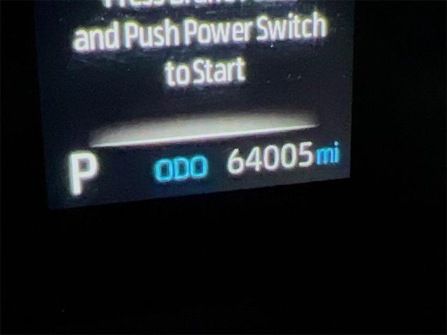 2021 toyota sienna le