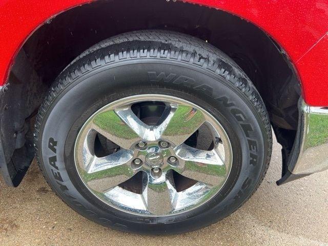 2017 ram 1500 slt 4x4 crew cab 5.6 ft. box 140 in. wb in lansing, michigan