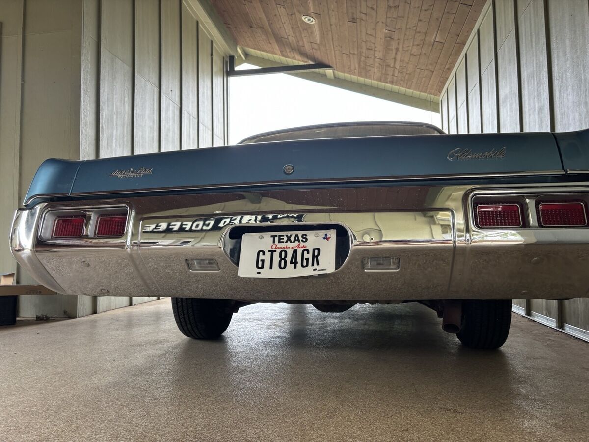 1968 oldsmobile delta 88 blue