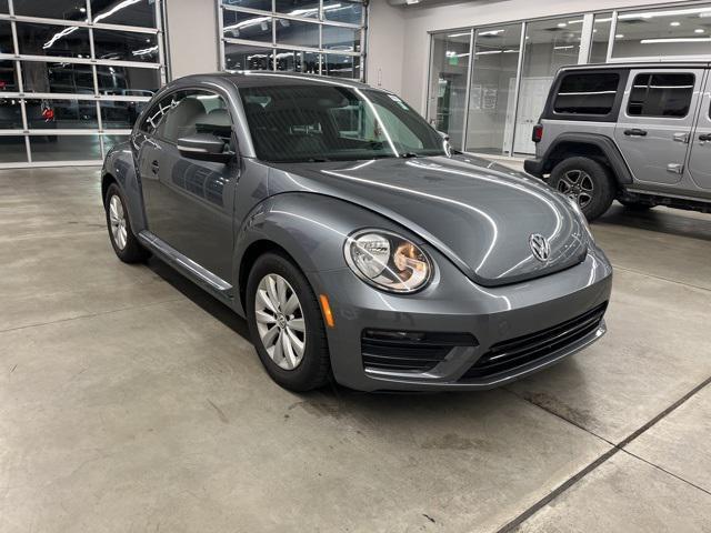 2019 volkswagen beetle 2.0t s