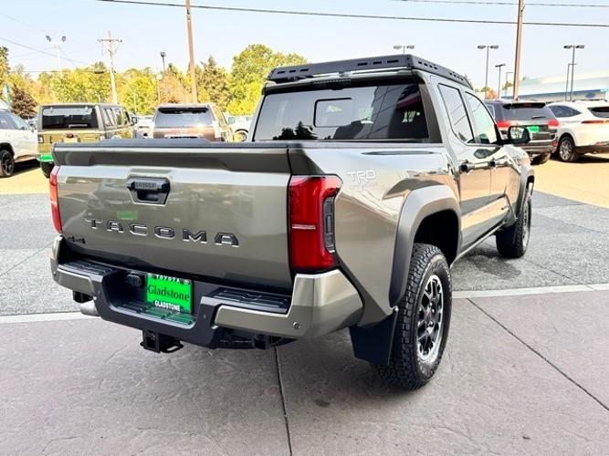 new 2024 toyota tacoma 4wd sr5