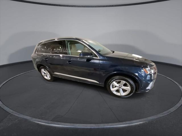 2023 audi q7 45 premium plus