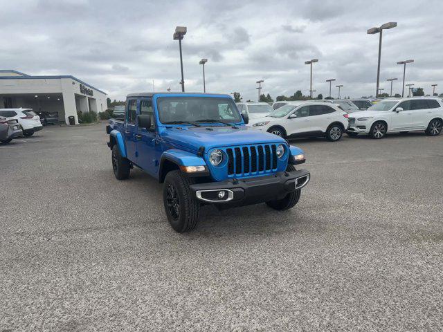 2023 jeep gladiator sport s