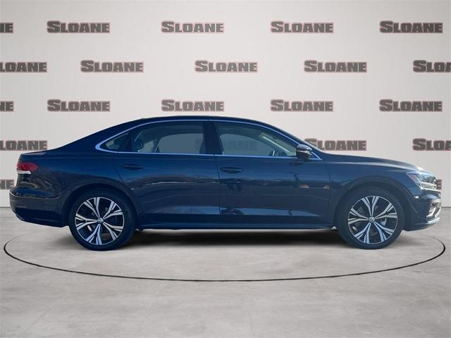 2022 volkswagen passat 2.0t se