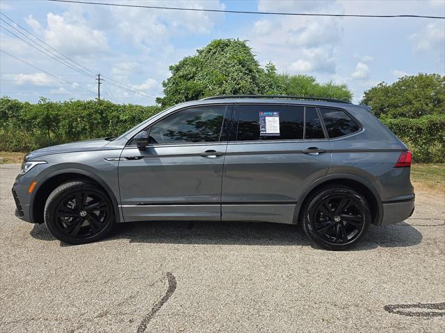 2023 volkswagen tiguan 2.0t se r-line black