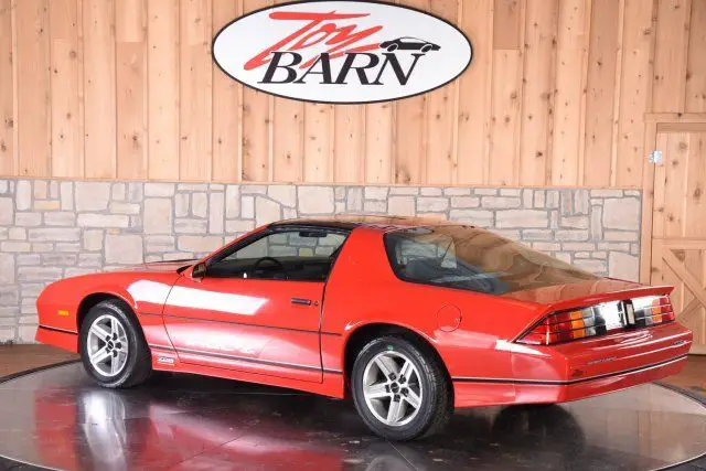 1985 chevrolet camaro iroc-z red 2dr coupe z28 sport automatic