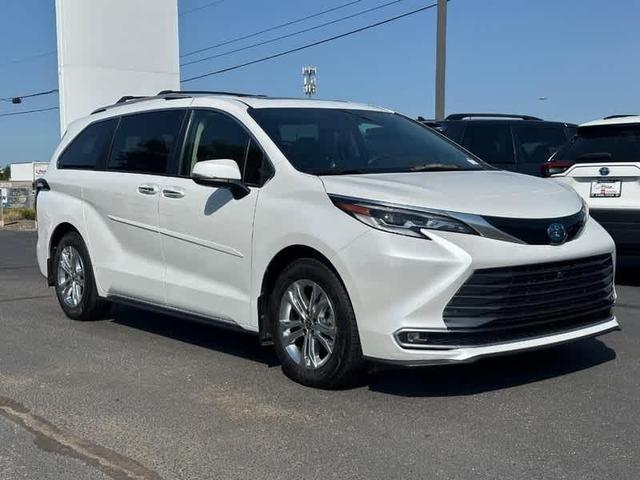 2022 toyota sienna platinum 7 passenger
