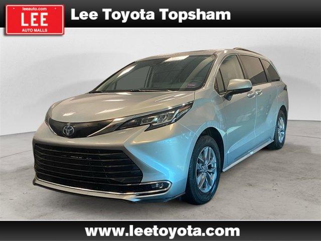 2022 toyota sienna xle