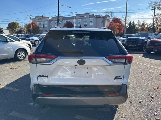 2020 toyota rav4 hybrid xse
