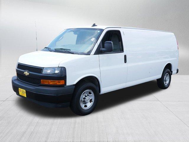 2022 chevrolet express 2500 work van