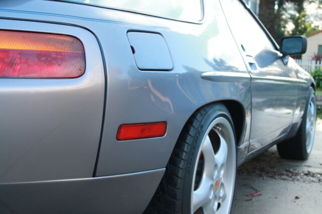 1988 porsche 928s4, diamond blue metallic, original paint. showroom condition