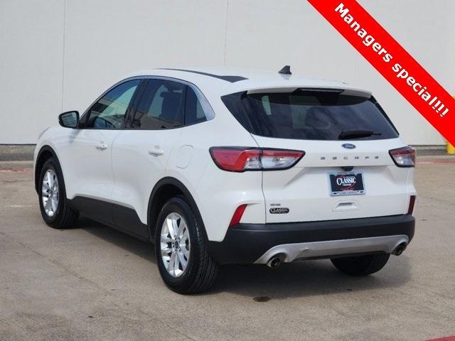 2021 ford escape se