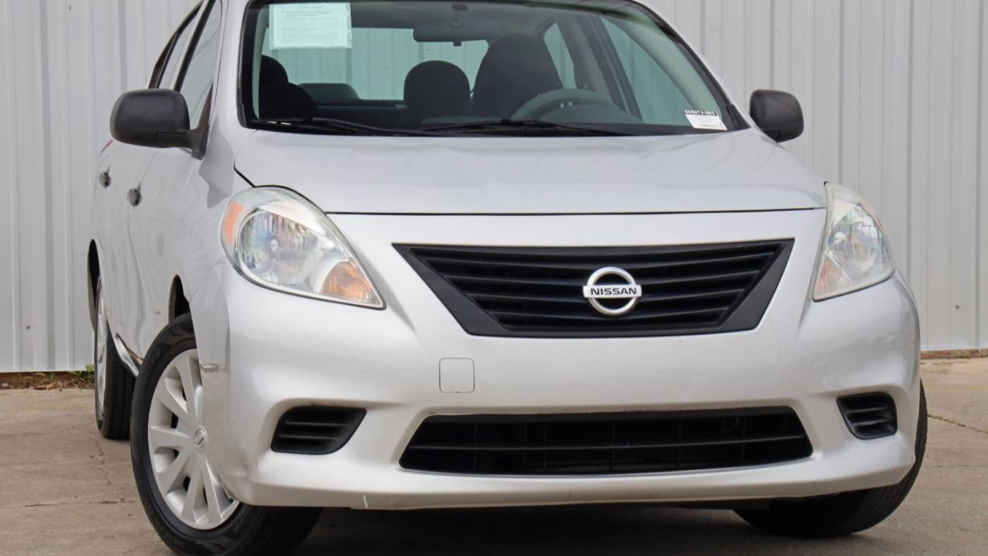 2013 nissan versa