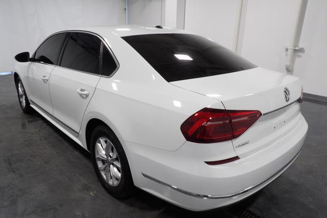 2017 volkswagen passat 1.8t s