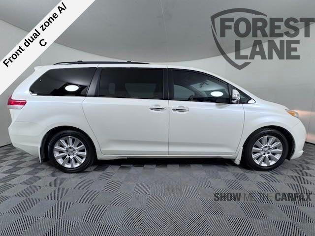 2014 toyota sienna limited