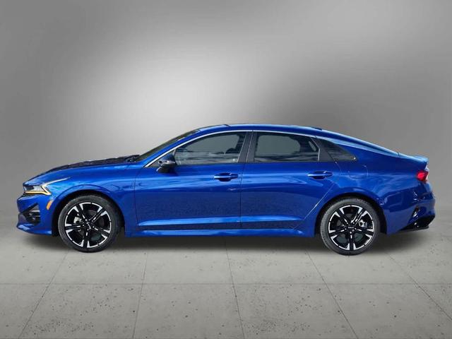 2022 kia k5 gt-line