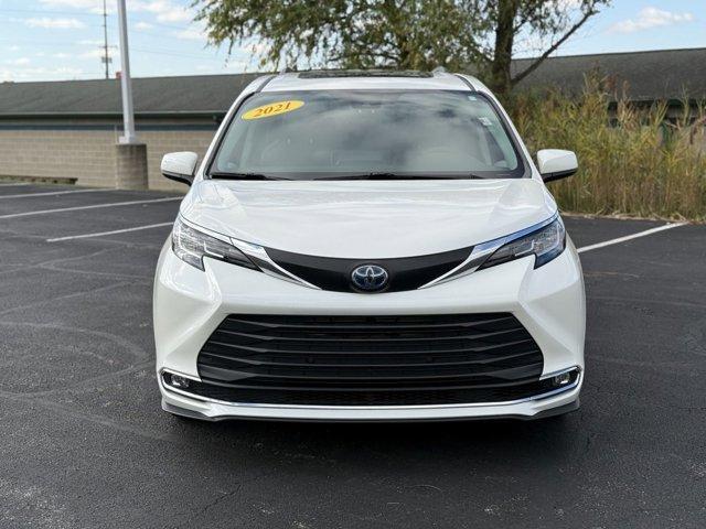2021 toyota sienna xle