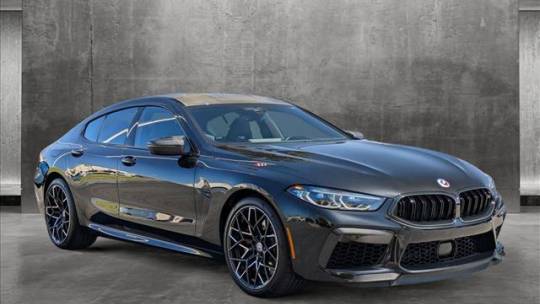 2023 BMW M8