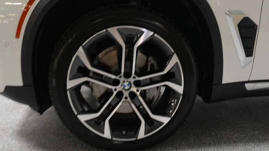2025 BMW X5