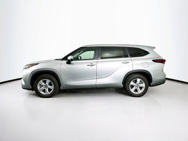 2024 toyota highlander le