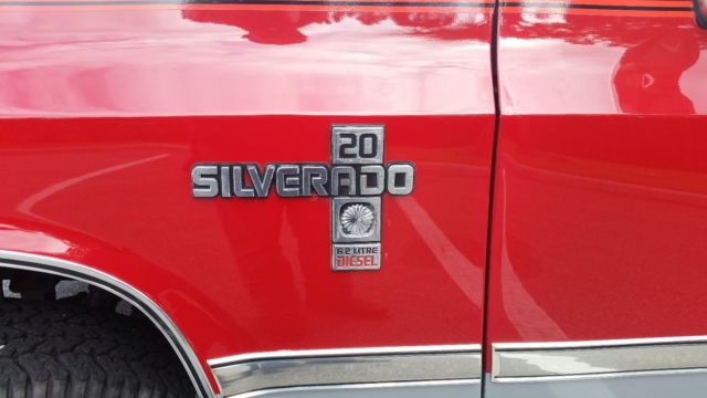 chevrolet suburban k20 4x4 diesel