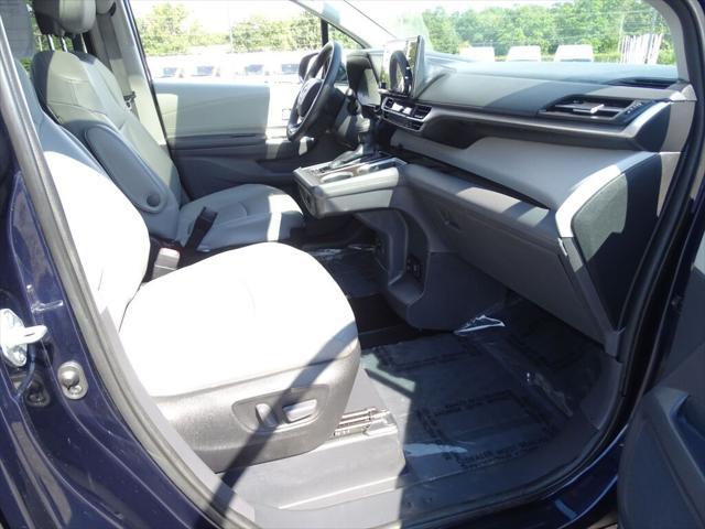 2022 toyota sienna xle