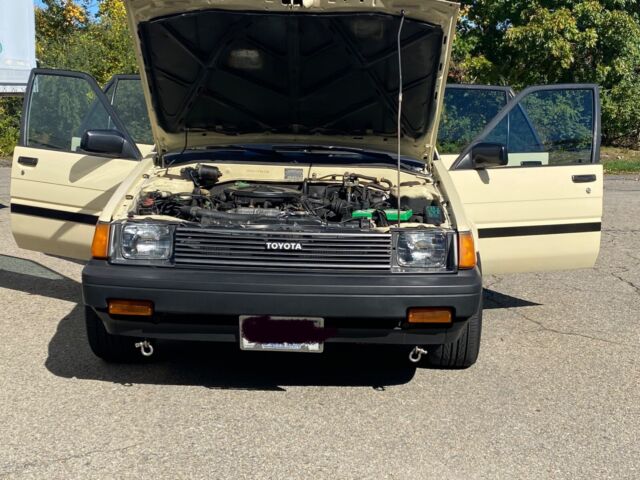 85 toyota corolla le