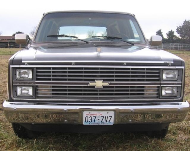 sweet 1984 chevrolet suburban nice condition!