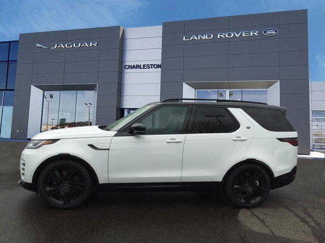 2023 land rover discovery p360 s r-dynamic