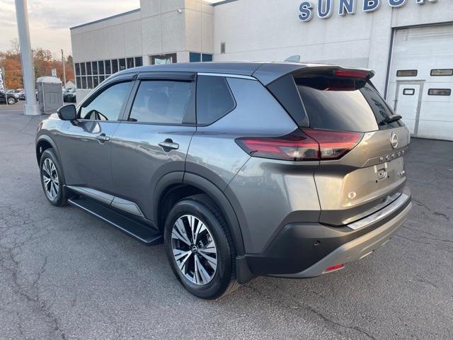 2022 nissan rogue sv
