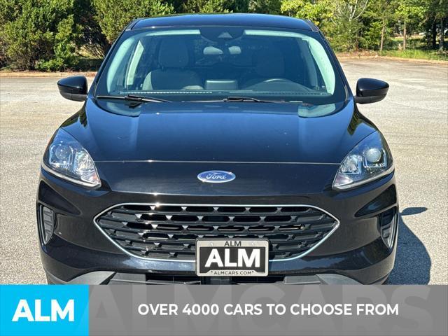 2021 ford escape se