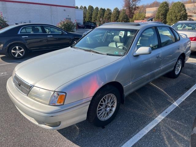 1999 toyota avalon xls