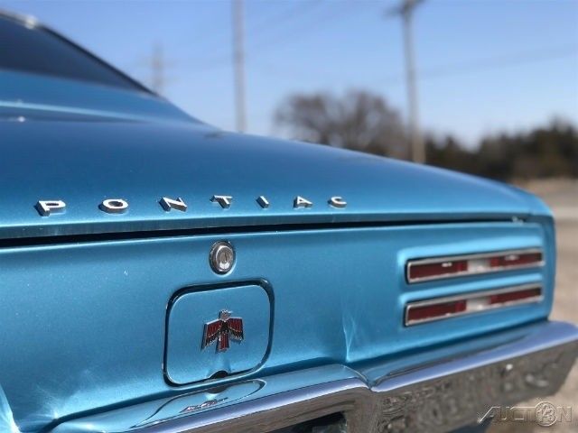 1967 pontiac firebird 100 miles since total restore, lots of modern upgrades